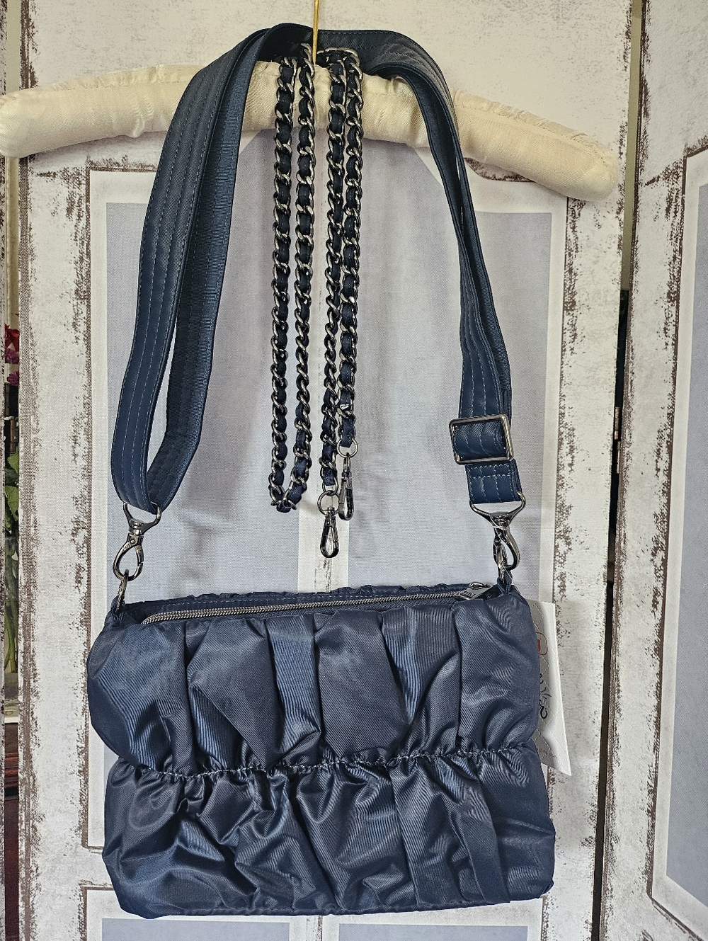 NWT Lug Indigo Flounce With Bonus Matching Metallic Chain Strap
